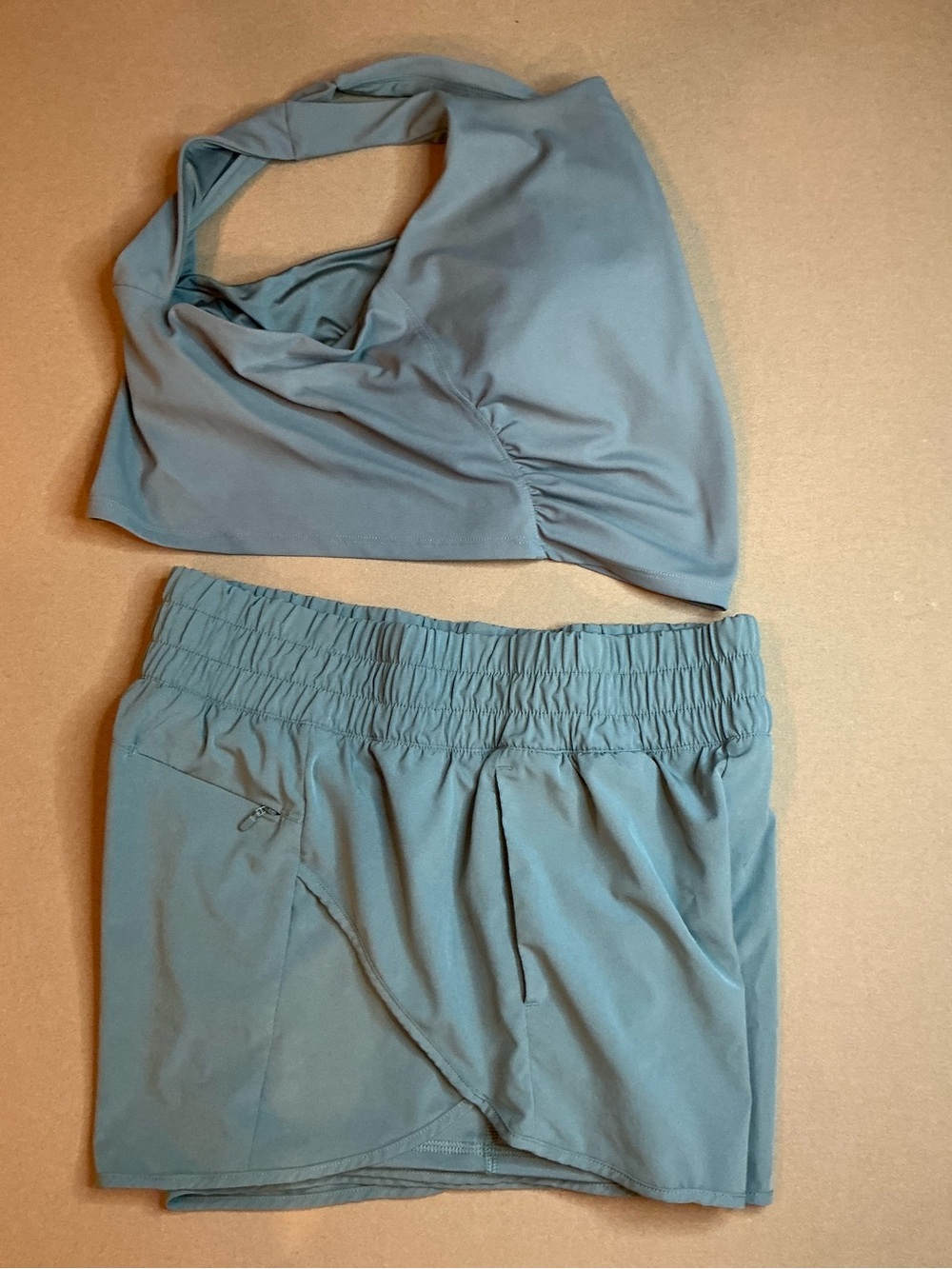 ๐ฅ Avia 2-Piece Athletic Set โ Sage Green / Black Lapis ๐ฅ - Picture 10 of 12